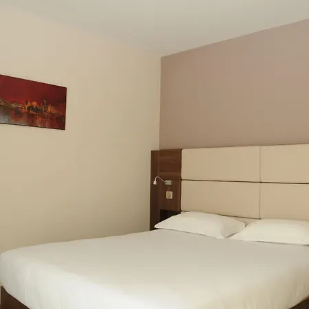 Hotel Port Toga Bastia (Corsica)