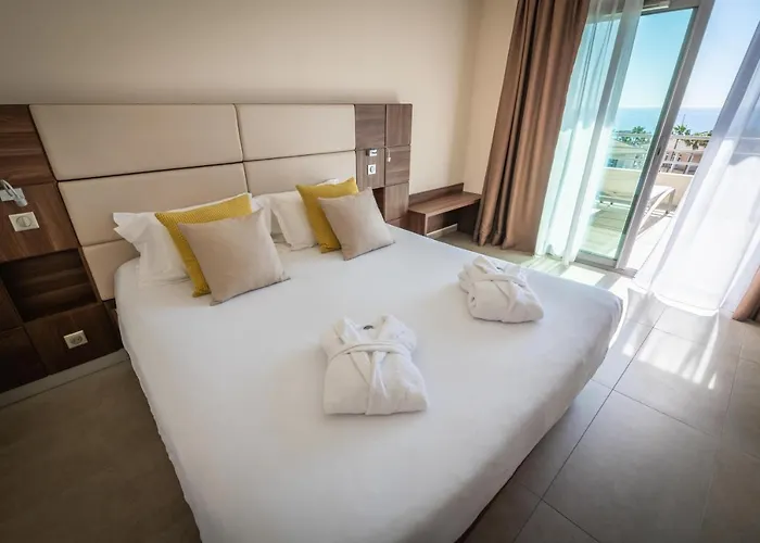 Hotel Port Toga 3* Bastia (Corsica)