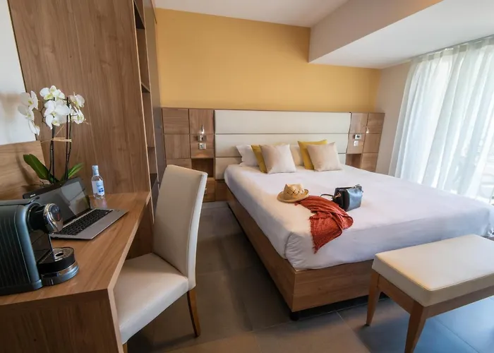 Hotel Port Toga Bastia (Corsica)