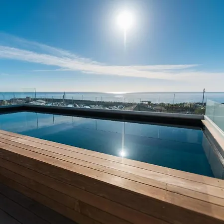Hotell Port Toga