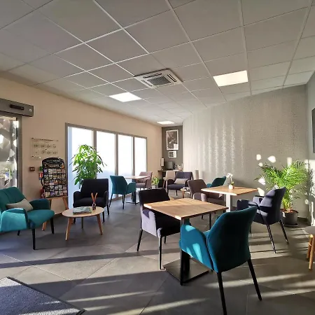 Port Toga Hotell 3*