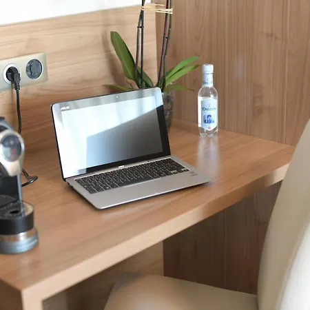 ホテル Port Toga 3*