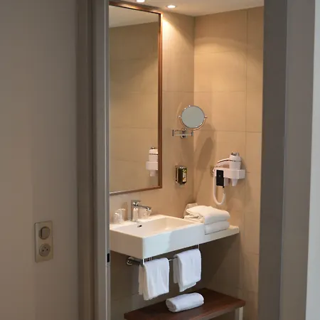 ホテル Port Toga 3*