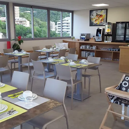 Port Toga バスティア